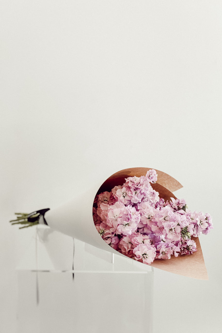 A Lovely mix of contrasting florals with dramatic textures